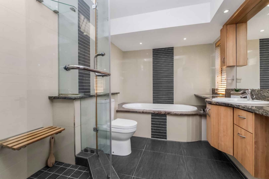 4 Bedroom Property for Sale in Beverley Gauteng