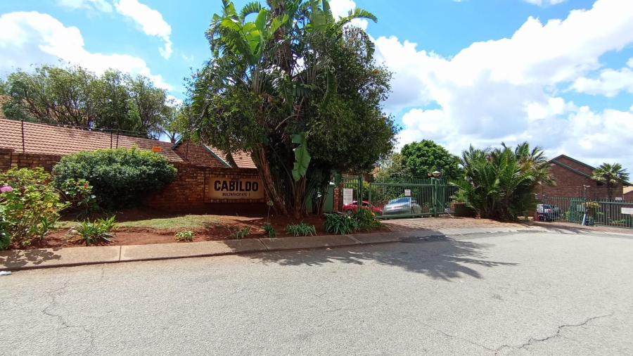 2 Bedroom Property for Sale in Zwartkop Gauteng