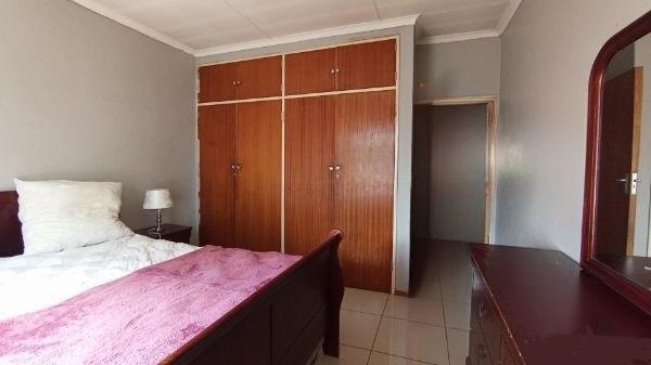 2 Bedroom Property for Sale in Zwartkop Gauteng