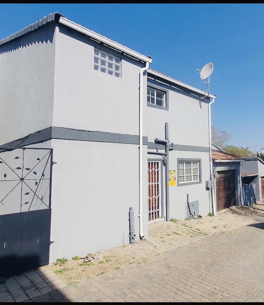 To Let 2 Bedroom Property for Rent in Halfway Gardens Gauteng