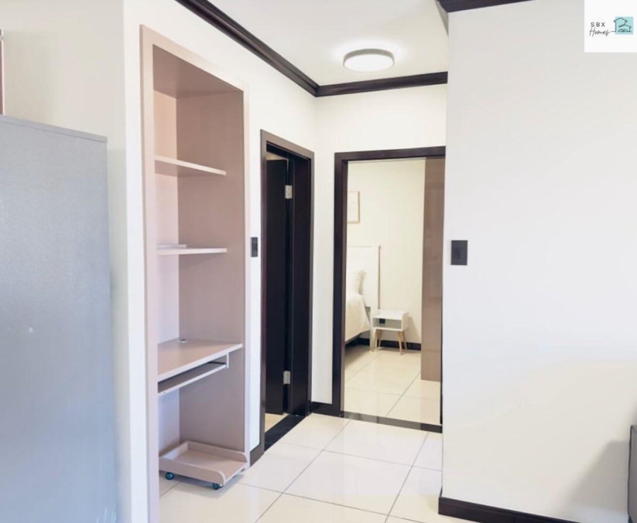 2 Bedroom Property for Sale in Blue Hills Gauteng