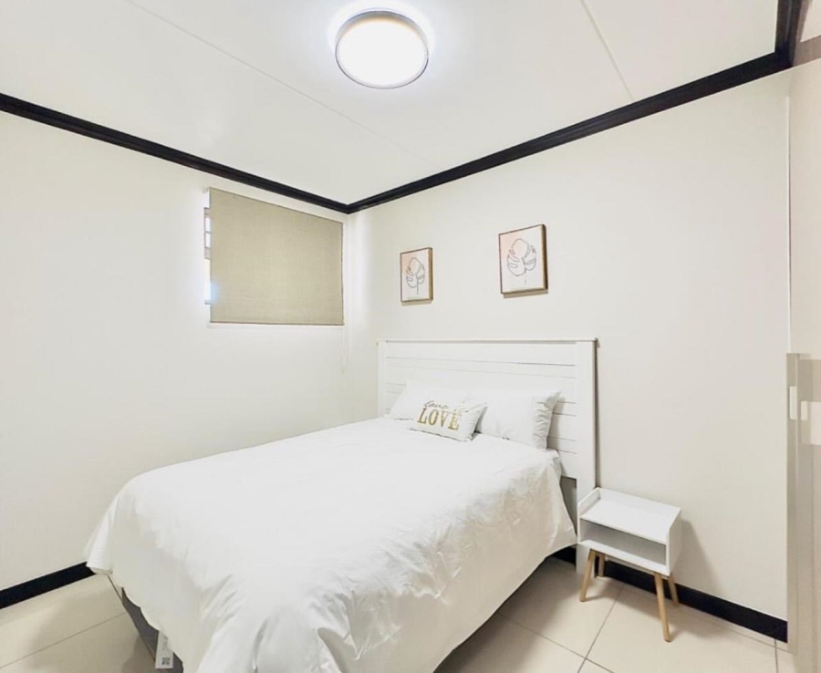2 Bedroom Property for Sale in Blue Hills Gauteng