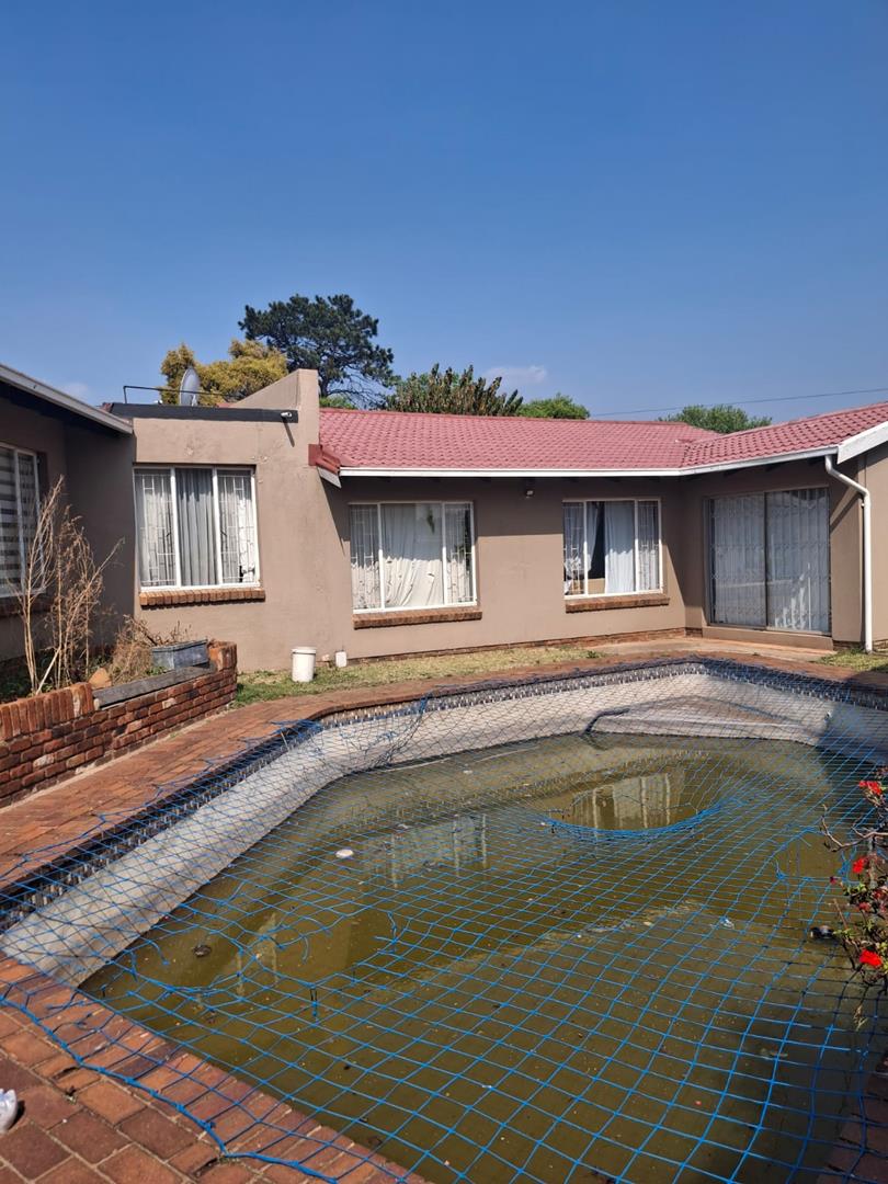 0 Bedroom Property for Sale in Suideroord Gauteng