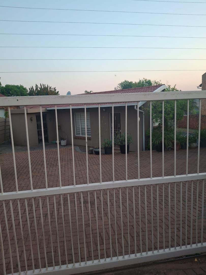 0 Bedroom Property for Sale in Suideroord Gauteng