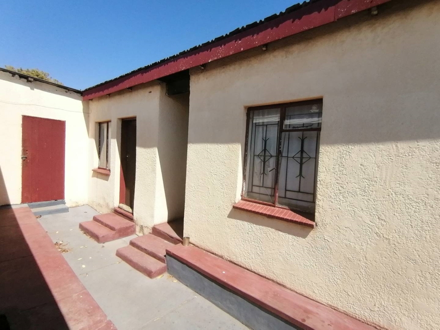 4 Bedroom Property for Sale in Soshanguve F Gauteng