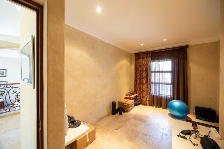 4 Bedroom Property for Sale in Waterkloof Ext 2 Gauteng