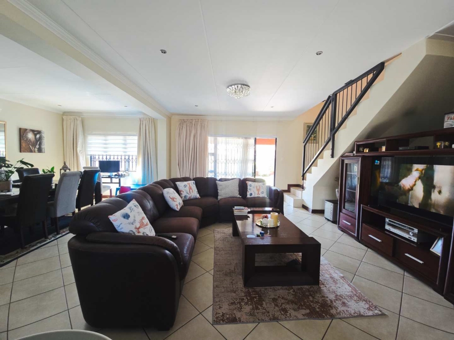 3 Bedroom Property for Sale in Zambezi Manor Lifestyle Estate Gauteng