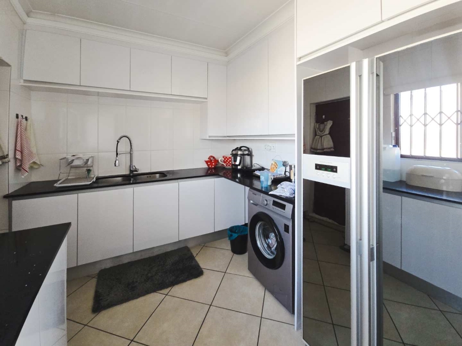3 Bedroom Property for Sale in Zambezi Manor Lifestyle Estate Gauteng