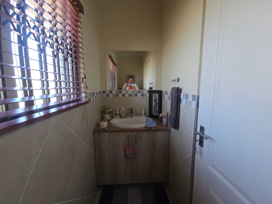 3 Bedroom Property for Sale in Zambezi Manor Lifestyle Estate Gauteng