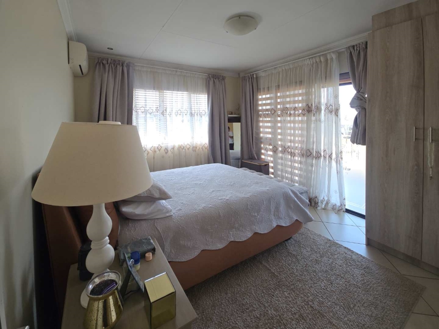 3 Bedroom Property for Sale in Zambezi Manor Lifestyle Estate Gauteng