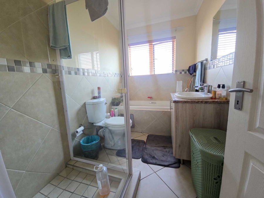 3 Bedroom Property for Sale in Zambezi Manor Lifestyle Estate Gauteng