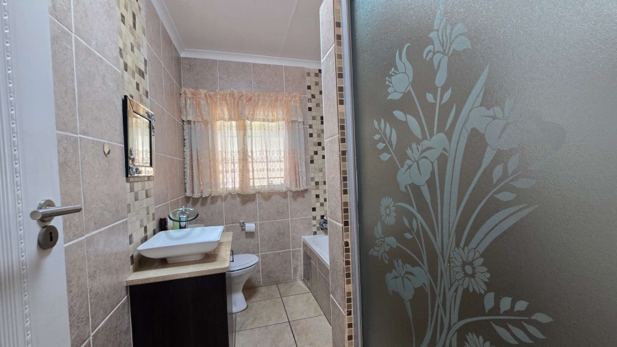 2 Bedroom Property for Sale in Montana Park Gauteng