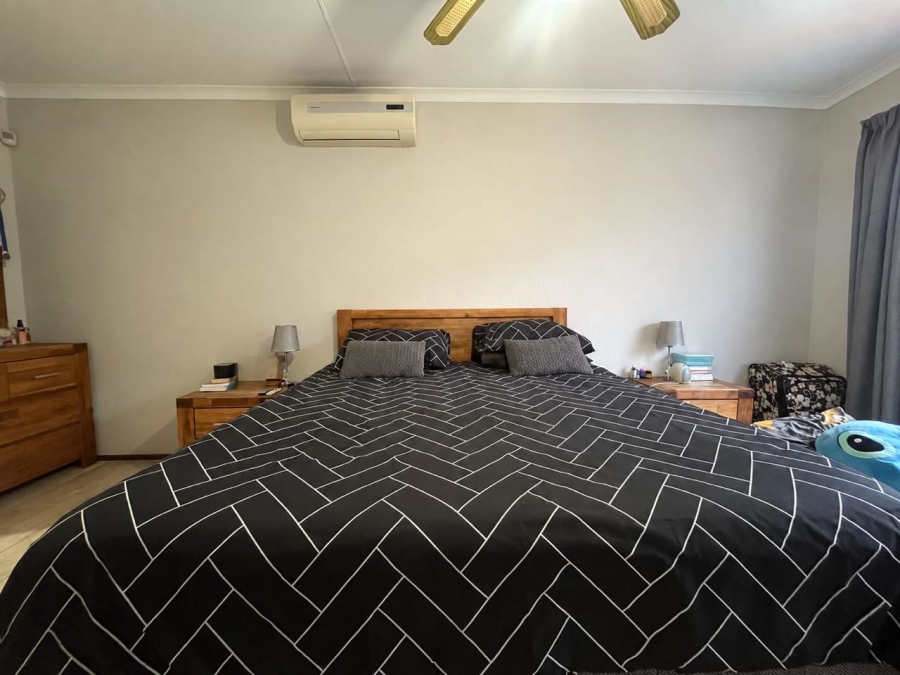 3 Bedroom Property for Sale in Eldoraigne Gauteng