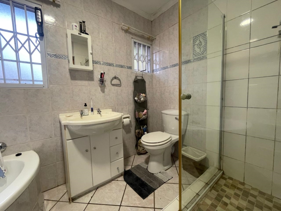 3 Bedroom Property for Sale in Eldoraigne Gauteng
