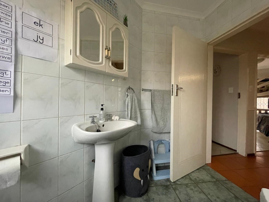 3 Bedroom Property for Sale in Eldoraigne Gauteng