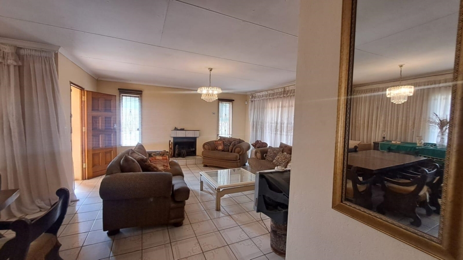 4 Bedroom Property for Sale in Naturena Gauteng