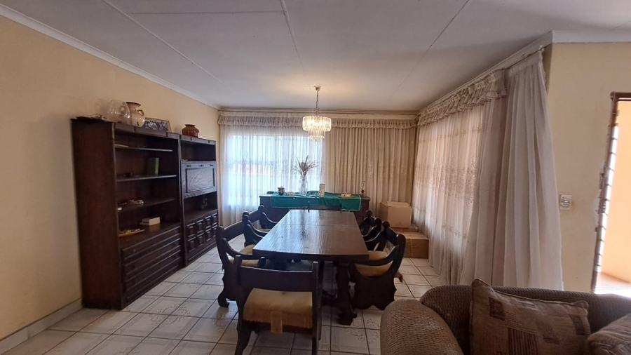 4 Bedroom Property for Sale in Naturena Gauteng