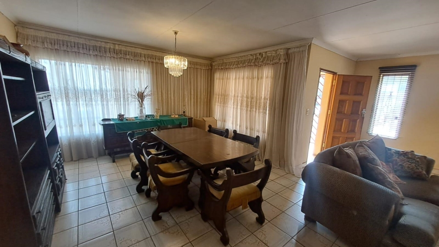 4 Bedroom Property for Sale in Naturena Gauteng