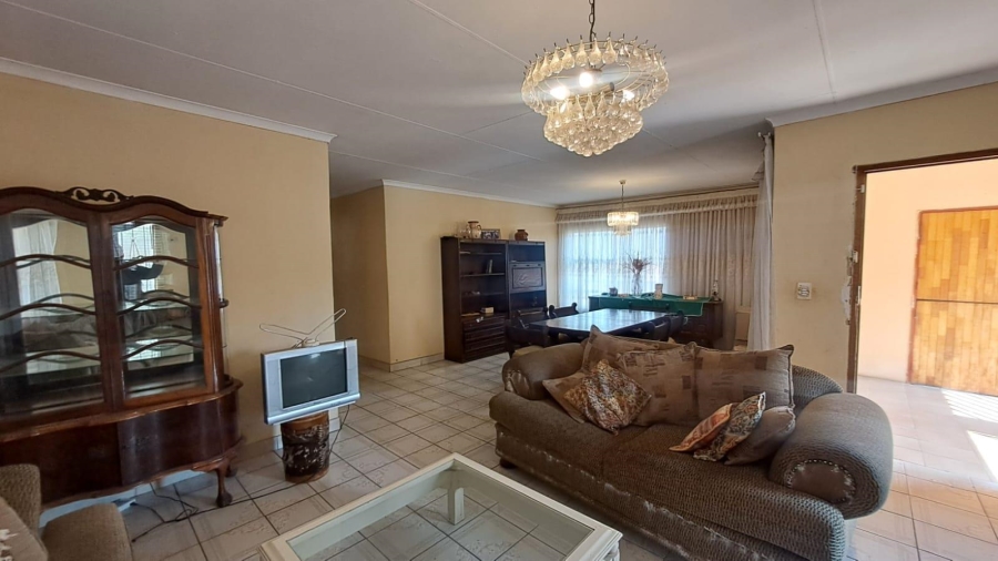 4 Bedroom Property for Sale in Naturena Gauteng