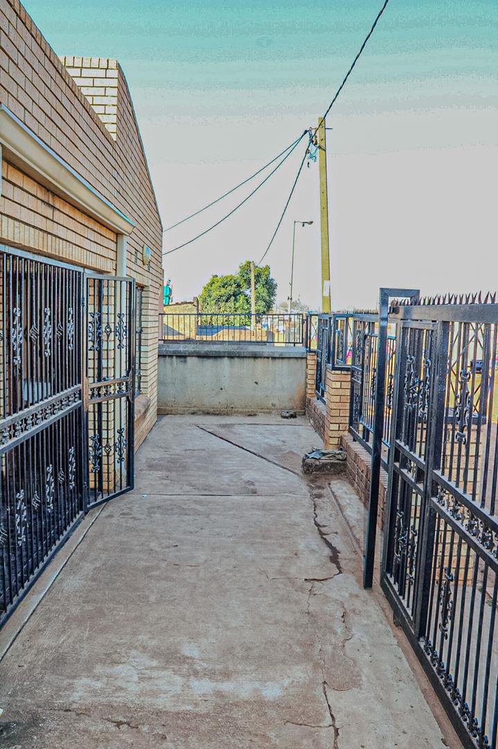 2 Bedroom Property for Sale in Ivory Park Gauteng