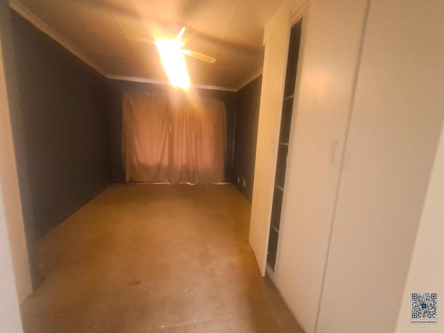2 Bedroom Property for Sale in Die Hoewes Gauteng