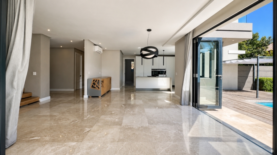5 Bedroom Property for Sale in Midstream Hill Gauteng