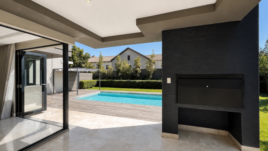 5 Bedroom Property for Sale in Midstream Hill Gauteng