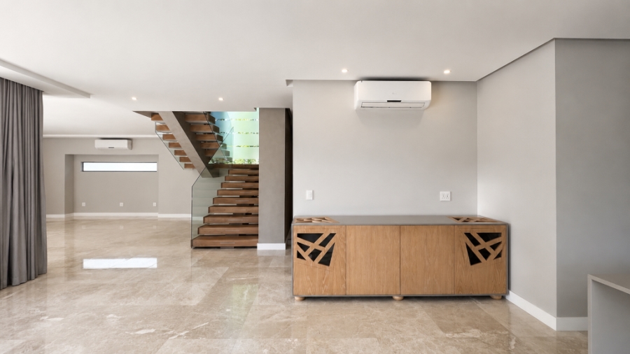5 Bedroom Property for Sale in Midstream Hill Gauteng