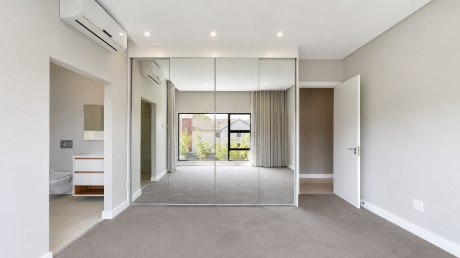 5 Bedroom Property for Sale in Midstream Hill Gauteng