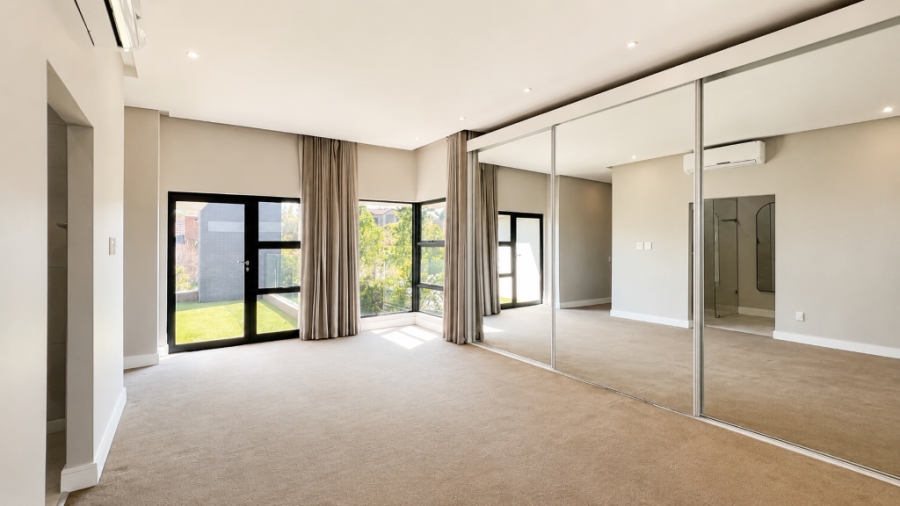 5 Bedroom Property for Sale in Midstream Hill Gauteng
