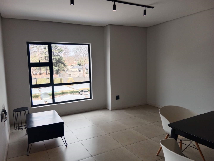To Let 2 Bedroom Property for Rent in Waverley Gauteng