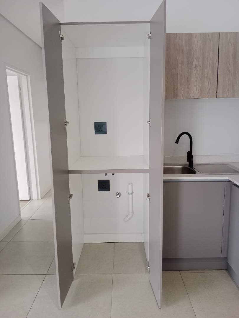 To Let 2 Bedroom Property for Rent in Waverley Gauteng