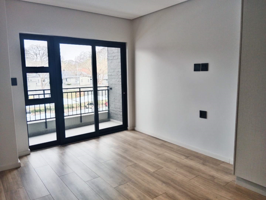 To Let 2 Bedroom Property for Rent in Waverley Gauteng