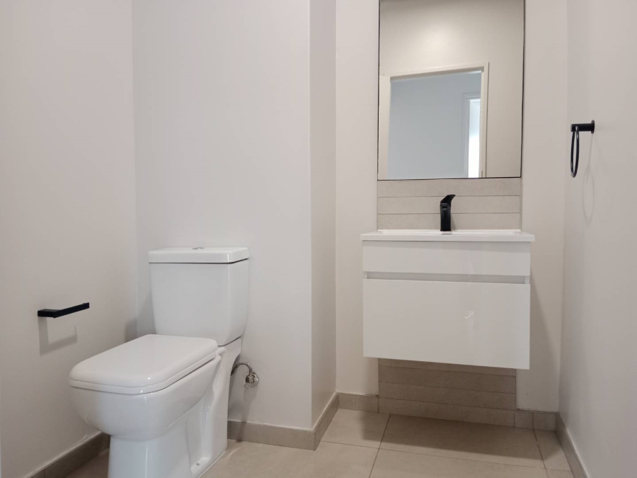 To Let 2 Bedroom Property for Rent in Waverley Gauteng