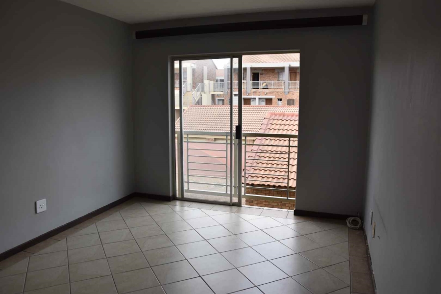 To Let 1 Bedroom Property for Rent in The Orchards Gauteng