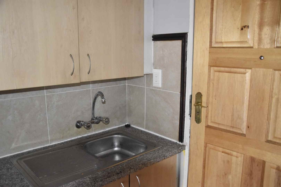 To Let 1 Bedroom Property for Rent in The Orchards Gauteng