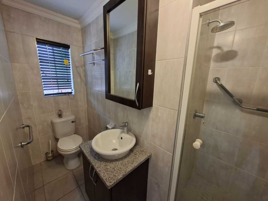 2 Bedroom Property for Sale in Allens Nek Gauteng