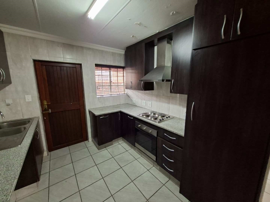 2 Bedroom Property for Sale in Allens Nek Gauteng