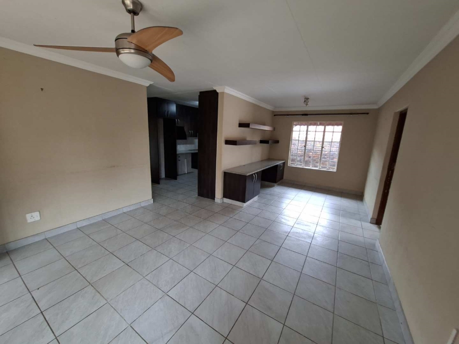 2 Bedroom Property for Sale in Allens Nek Gauteng