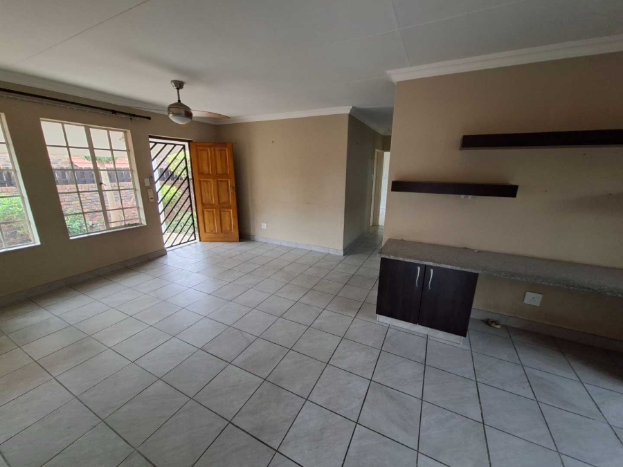 2 Bedroom Property for Sale in Allens Nek Gauteng