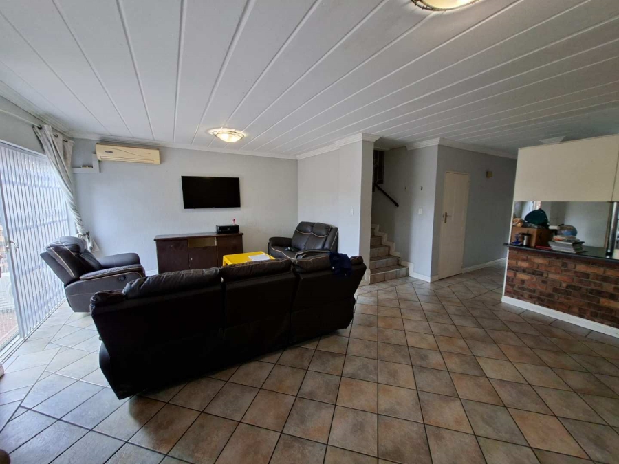 To Let 3 Bedroom Property for Rent in Randpark Ridge Gauteng