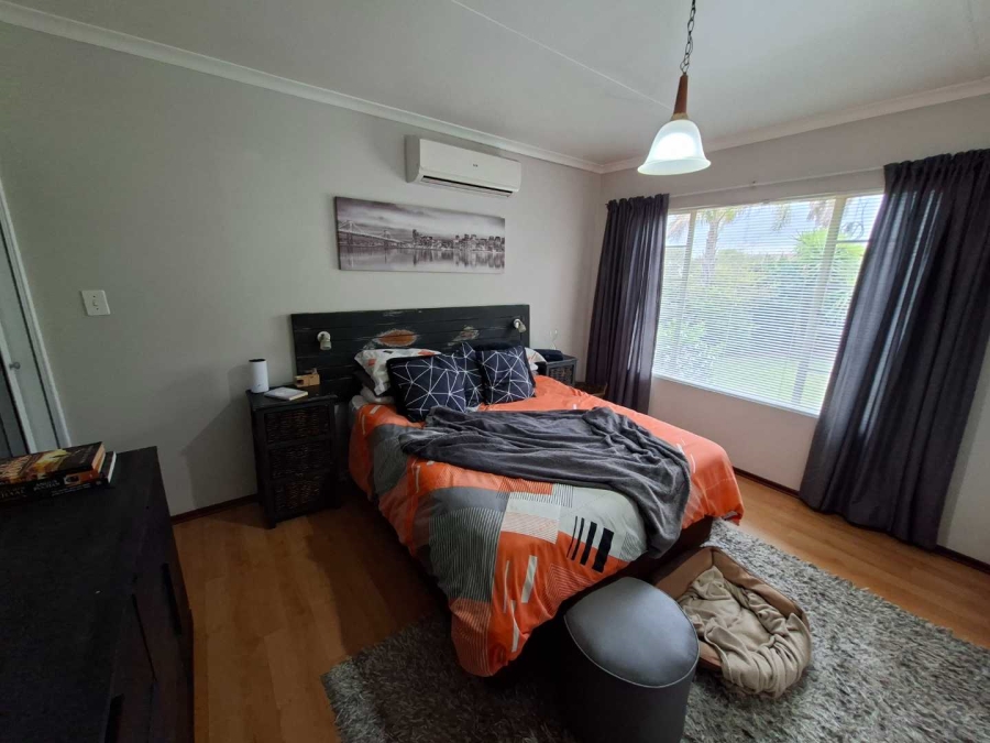 3 Bedroom Property for Sale in Radiokop Gauteng
