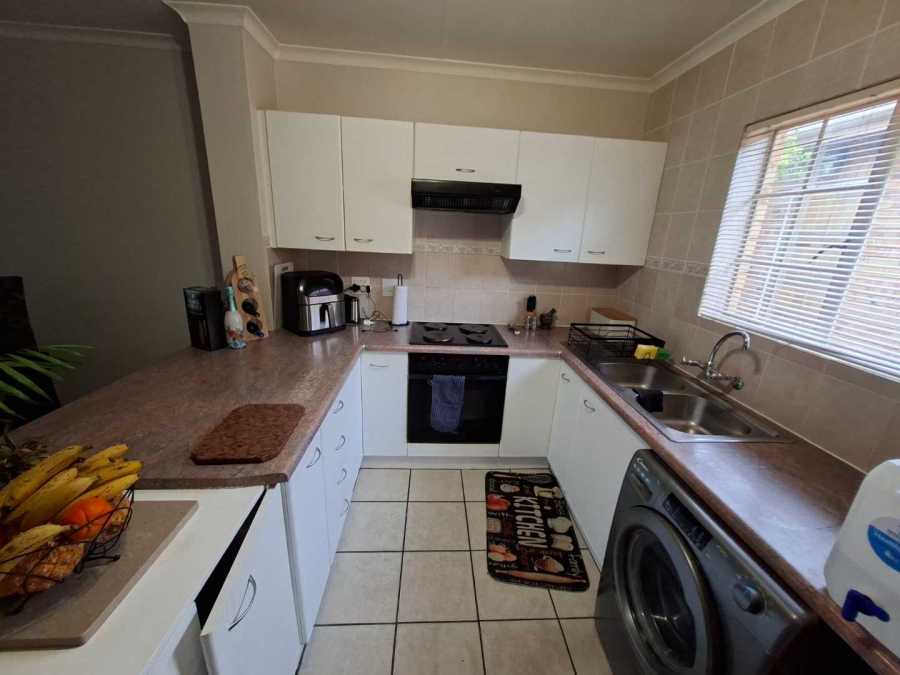 3 Bedroom Property for Sale in Radiokop Gauteng