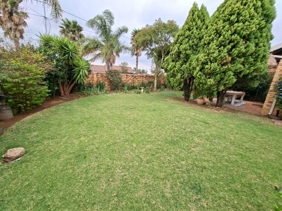3 Bedroom Property for Sale in Radiokop Gauteng