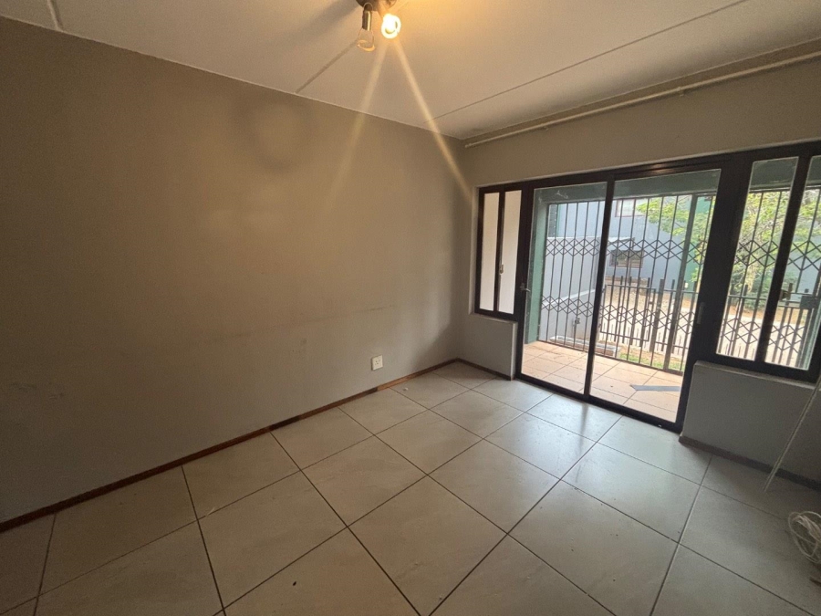 2 Bedroom Property for Sale in Honeydew Grove Gauteng