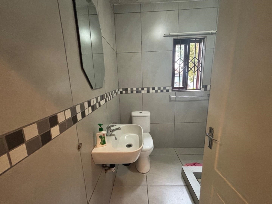 2 Bedroom Property for Sale in Honeydew Grove Gauteng