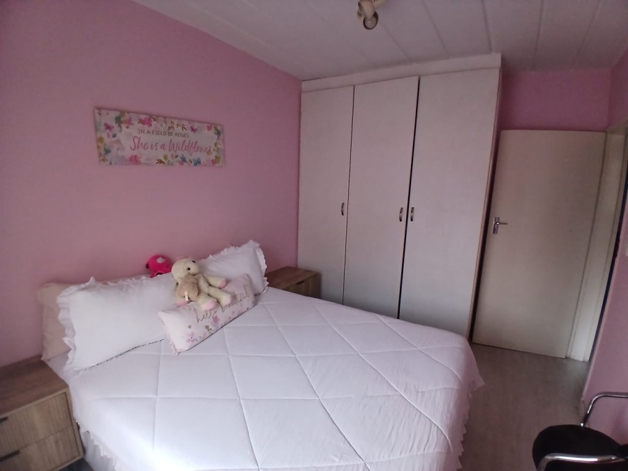 2 Bedroom Property for Sale in Noordwyk Gauteng