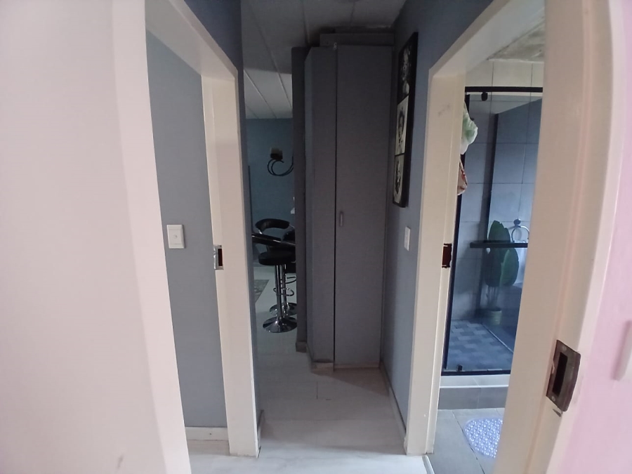 2 Bedroom Property for Sale in Noordwyk Gauteng