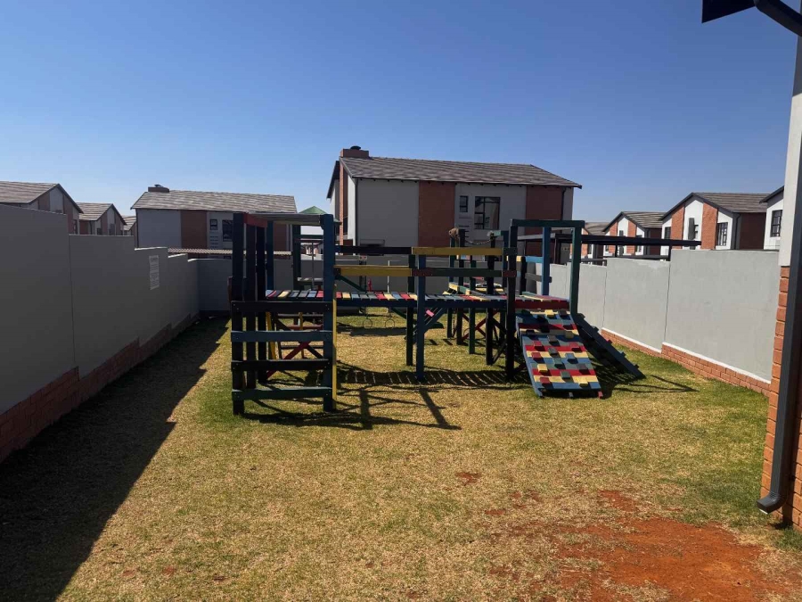 3 Bedroom Property for Sale in Alberante Gauteng