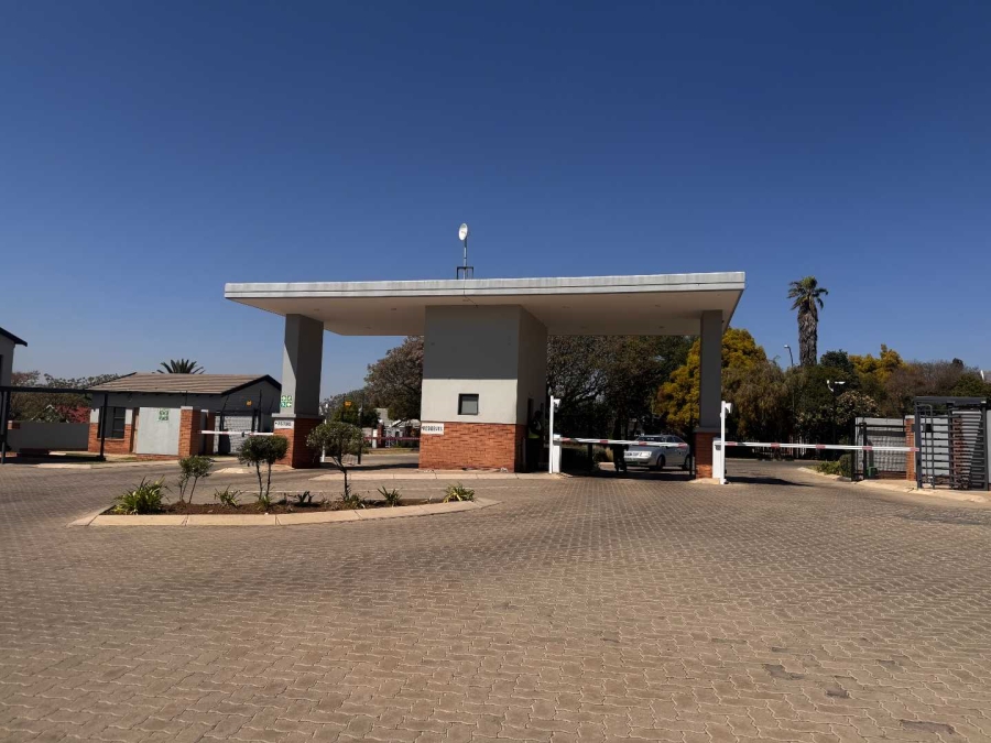 3 Bedroom Property for Sale in Alberante Gauteng